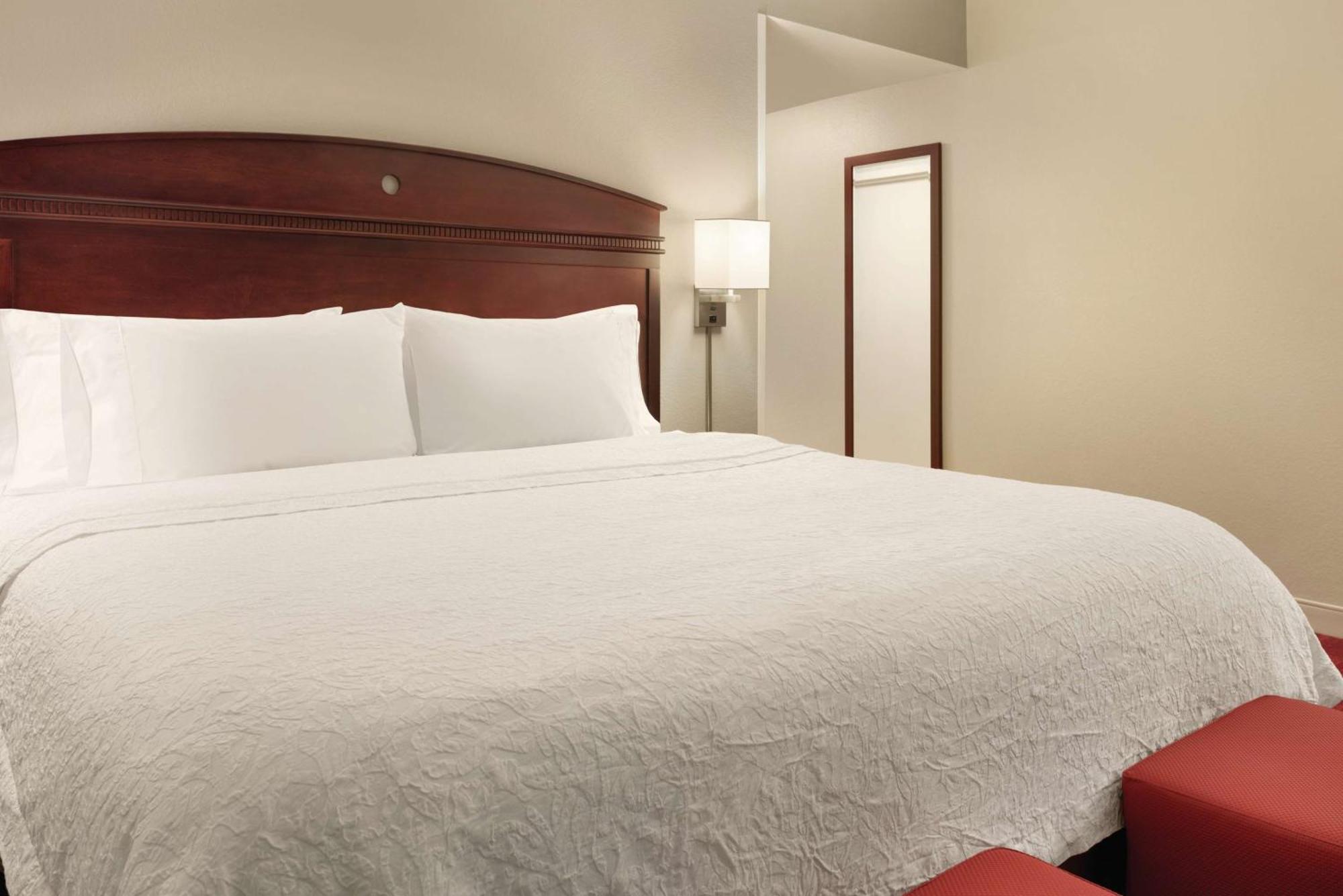 Hampton Inn & Suites Madison - West Экстерьер фото