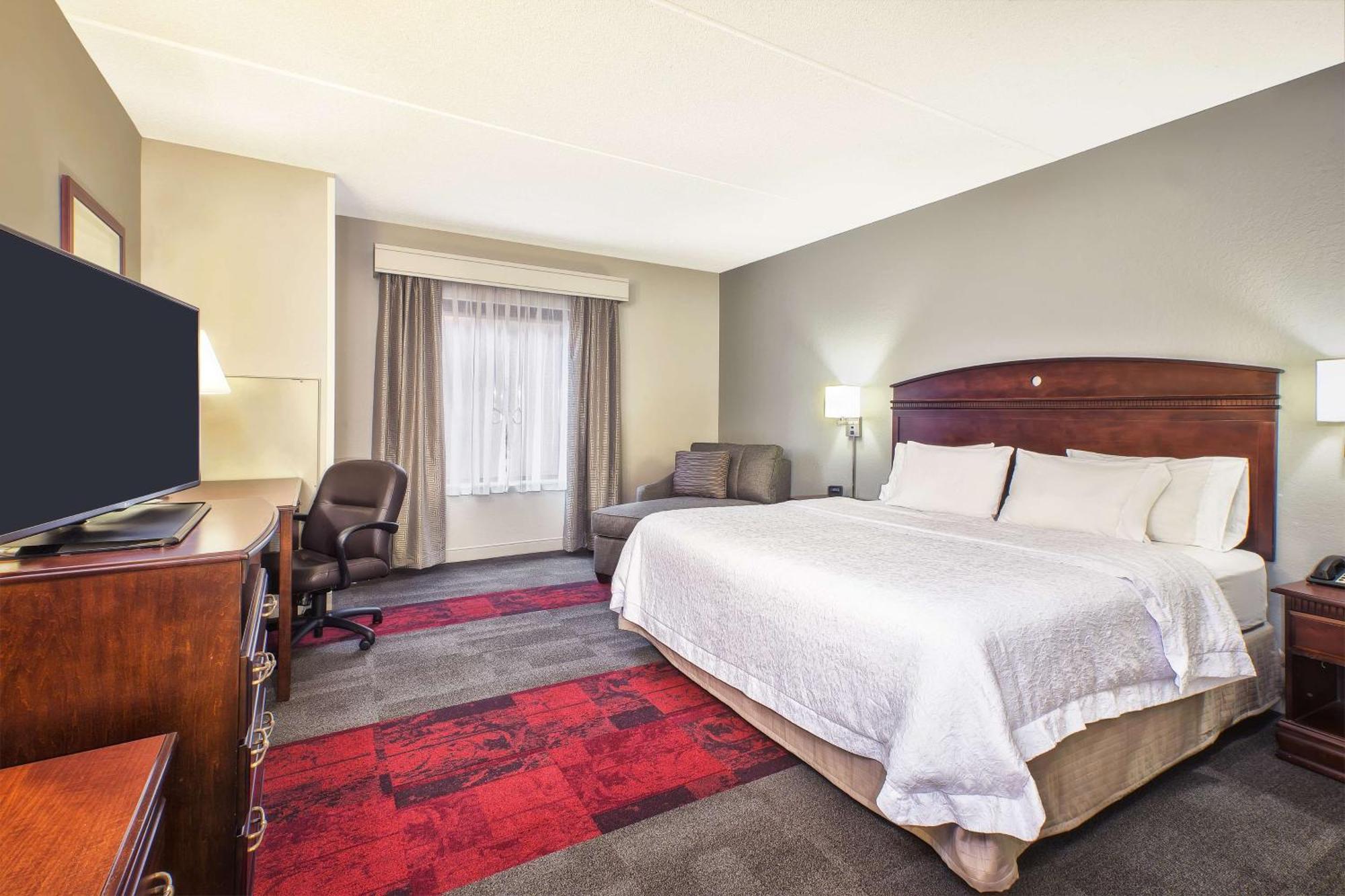 Hampton Inn & Suites Madison - West Экстерьер фото