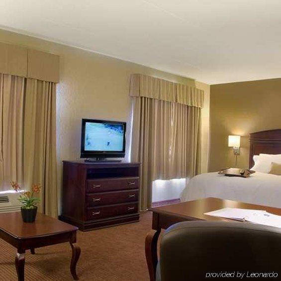 Hampton Inn & Suites Madison - West Номер фото